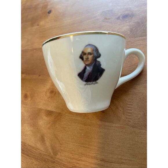 Vintage‎ George Washington and Abe Lincoln Souvineer Cup  Gold Trim - Picture 3 of 9